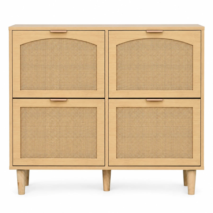 Schuhschrank in heller Holzoptik mit vier Klappen und Rattan-Optik – Frontansicht
